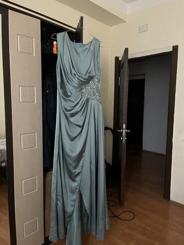 Baş geyimləri: 230 manata alınıb “full moda’’dan Bir dəfə geyinilib. Razmer:42-44-46 — 1