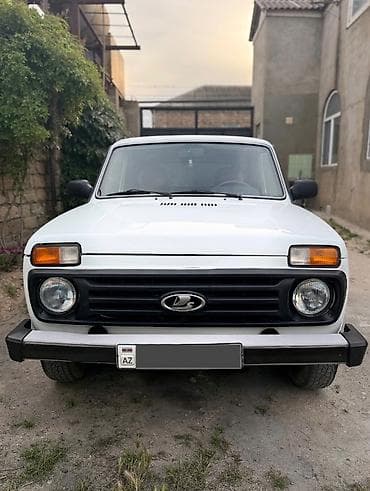 VAZ (LADA) 4x4 Niva: 1.7 l | 2007 il 105000 km Ofrouder/SUV