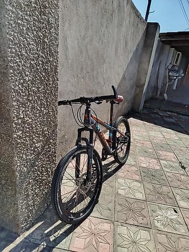 velosiped satışı: 1 ci velo 29 luqdur problemləri arxa təkərin havası azalır birdə qabağ — 5