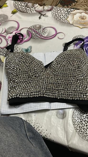 Teptezedi hec geyinilmiyib ege butiq malaridi giymet 37 azen 1 ri