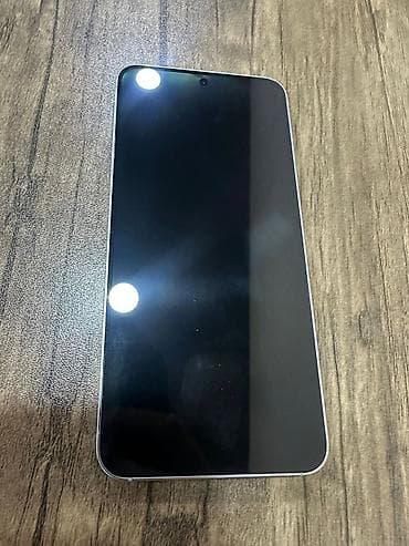 kreditle nar nomreler: Samsung Galaxy S23, rəng - Ağ, Simsiz şarj — 1