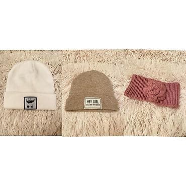 Qız uşaqları üçün qış aksesuarları dəsti - 3 ədəd: 2 papaq + 1