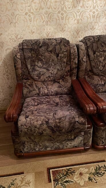 divan dəsti: Klassik divan, 2 kreslo, Açılan — 2
