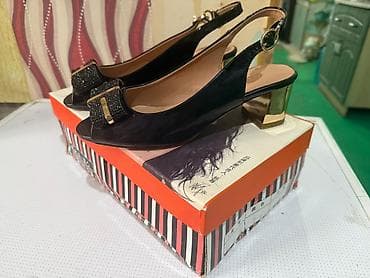 женские туфли с открытой пяткой: Qadın açıq burunlu, arxa hissəsi qayışlı klassik tufli cütü - Rəng — 6