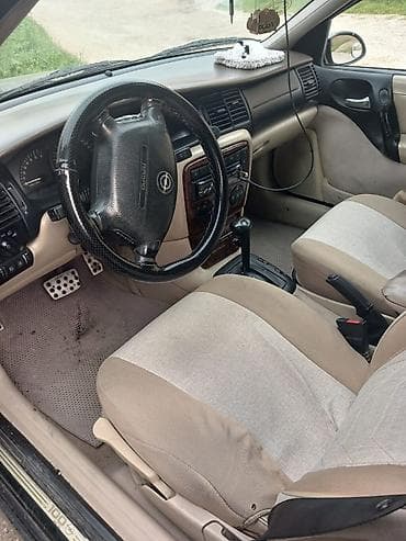 ford 8 1: Honda Civic: 1.3 l | 2007 il Sedan — 8