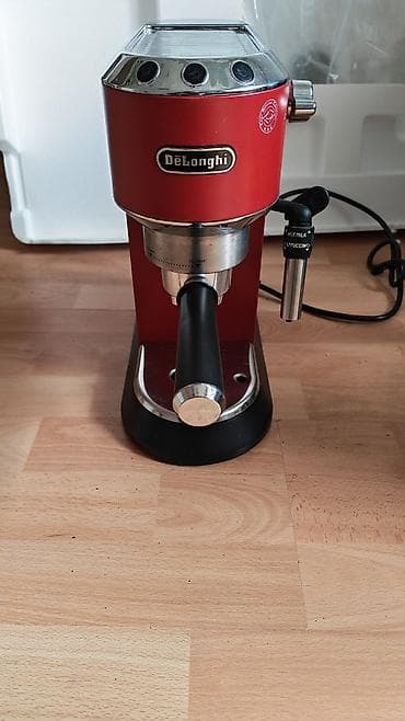 sükan seti: Qəhvə maşını Delonghi, Borulu, Kapuçinator ilə — 1