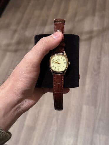 bravo 750 qizil: Klassik qol saatı – “Полет” (Poljot) - Korpus: paslanmayan polad — 2