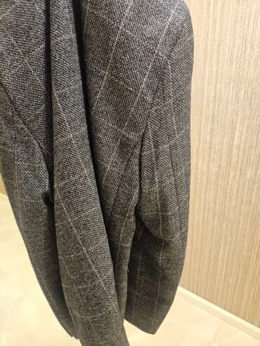 Kişi pencəyi. 1 dəfə tədbir ücün istifadə olunub. Təzədən secilmir