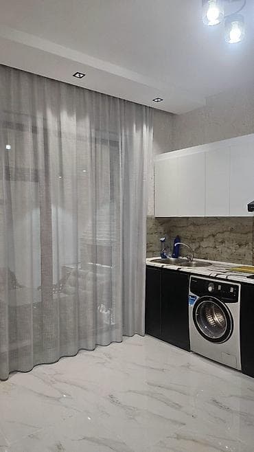 qara qarayevdə: Kirayə verilir: 3 yataq,1 kuxna,2 sanuzel ve 1 zal otaqlı, tam — 3