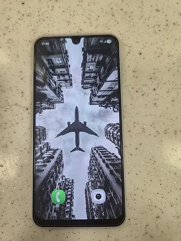 Samsung Galaxy A16, 128 ГБ, цвет - Серебристый, Отпечаток пальца at lalafo.az Samsung Galaxy A16, 128 ГБ, цвет - Серебристый, Отпечаток пальца