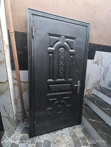 w202 qapi: Dəmir giriş qapısı - Material: qalın metal konstruksiya, tam çərçivə — 1
