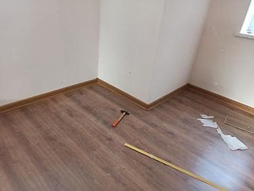 lami̇nat ustasi: Laminat ustasi Her nov laminatlarin parketlerin vurulmasi Laga dik — 2