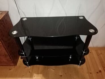 Matraslar: Televizor altlığı satılır. 18 azn. Heç bir problemi yoxdur — 1