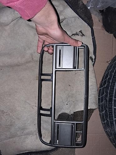 Su nəqliyyatı: Nissan xtrail sağ qolu problemi şaravoyu dağılıb birdəki manitor arxa — 2