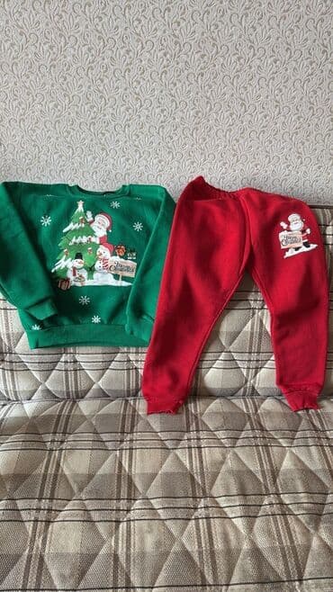 Uşaq üçün Yeni il temalı iki hissəli dəst. - Üst geyim: Yaşıl rəngli