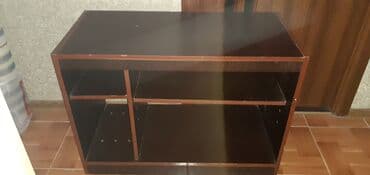 подставка для цветов: İşlənmiş, Düz TV altlığı, Polkalı, Taxtalı, Azərbaycan — 4