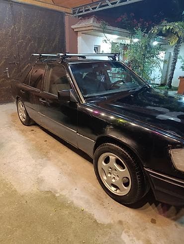 mercedes c class: Mercedes-Benz 200: 2 l | 1991 il Sedan — 4