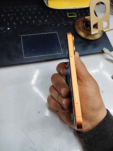 iphobe 17: IPhone 17 Pro, 64 GB — 7