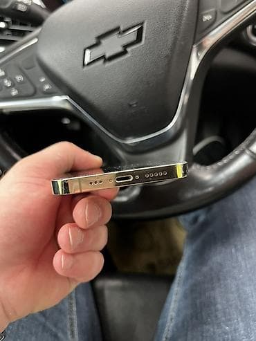 iphone 7 satış: IPhone 13 Pro, Qızılı, Face ID — 6