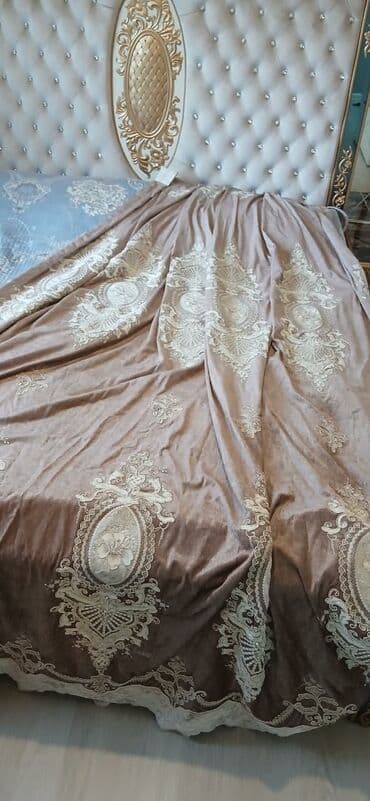 perde şekilleri: Klassik üslubda zərif pərdə dəsti - Material: Tüllə kombin edilmiş — 9