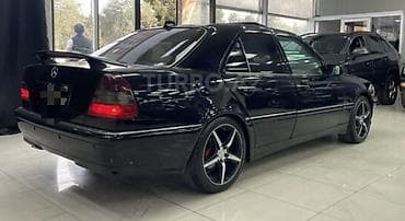 bmw 39 lip: Mercedes-Benz 230: 2.3 l | 1999 il Sedan — 3