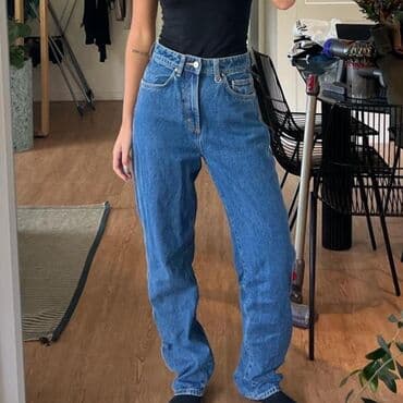 женские джинсы скинни: Yeni!
Sadə tünd mavi jeans.
Ölçü uyğunsuzluğuna görə heç geyilməyib — 3