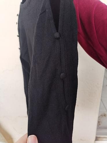 Qadın geyimləri: ROMAN brendinin qadın sviteri - Rəng: qara - Model: nazik trikotaj — 1