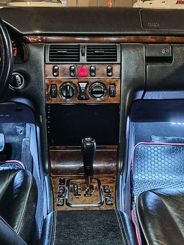 opel disk r16: Mercedes-Benz E 240: 2.4 l | 2000 il Sedan — 5
