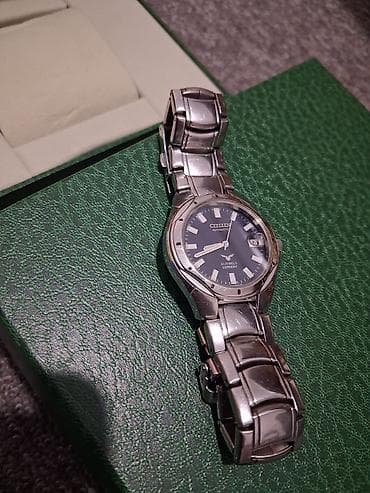 İşlənmiş, Qol saatı, rəng - Gümüşü — 5