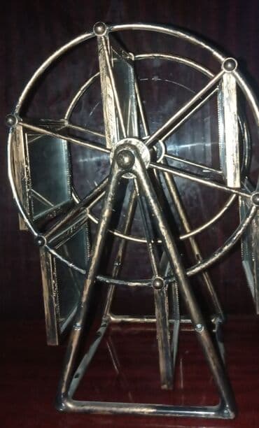 qeweng qiz sekilleri: Çərçivə Metal — 2