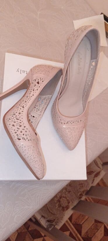 босоножки без каблука: Размер: 36, цвет - Бежевый, Б/у — 4