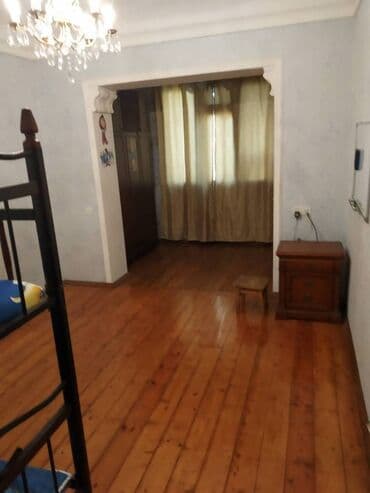 9 ci mikrorayon satilan evler: Bakı, 3 otaqlı, Köhnə tikili, 76 kv. m — 6