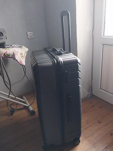 Çamadanlar: Sərt gövdəli, təkərli səyahət çamadanı - Material: yüngül və davamlı — 5