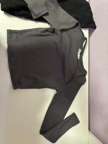 женские футболки и майки в полоску: Кофта бершка 😻
носилась 1 раз, состояние идеальное
размер XS — 3