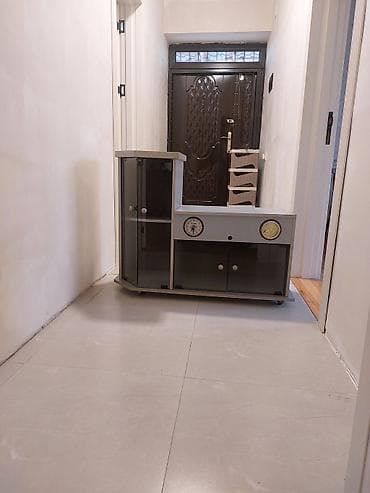 İşlənmiş, Düz TV altlığı, Polkalı, Şüşəli, Azərbaycan