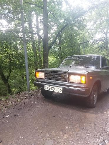 2107 gence: VAZ (LADA) 2107: 1.6 l | 1992 il 800000 km Sedan — 2