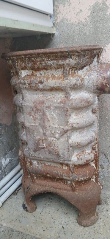 Qaz ilə işləyir.aqirdi.qiyməti razılaşma yolu ilə satılır