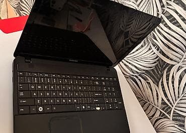 iphone 8 yeni: Toshiba noutbuk - Brend/model: Toshiba (15.6" sinfində klassik — 1