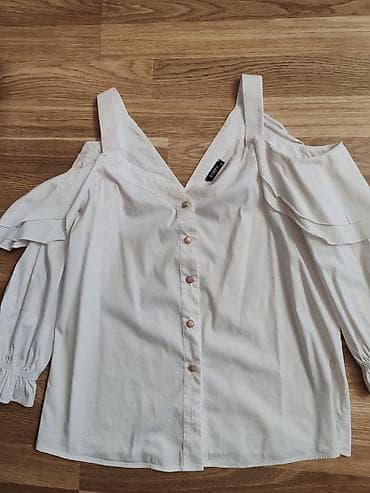 Ağ rəngli qadın bluzu – SABRA, ölçü 38. - Model: off-shoulder — 1