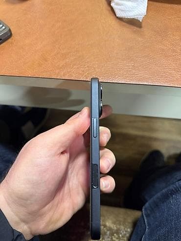 ayfon 7 s: IPhone 16, Qara, Face ID — 2