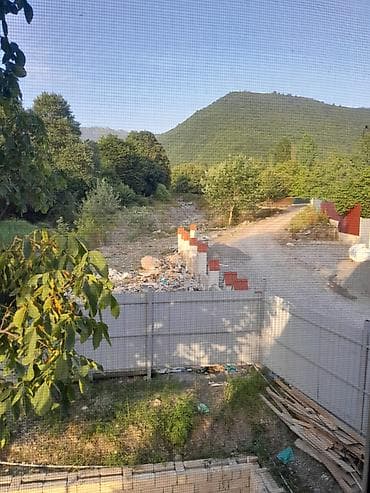 sibrizde satilan evler: 100 kv. m, 3 otaqlı — 3