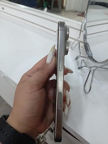 ayfon 12 min: IPhone 16 Pro, 256 GB, Gümüşü, Face ID — 5