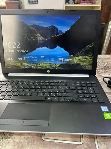 ноутбук баку: Model- HP Laptop 15-da 1xxx əla vəziyyətdə Ram:8 GB CPU: İntel Core — 2