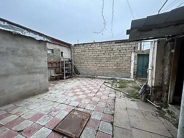 Məhəccərlər: Həyət sahəsi / açıq həyət guşəsi - Döşəmə: qırmızı-ağ dama taxta ilə — 1