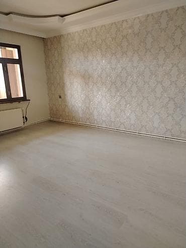 qobuda ucuz evler: 3 otaqlı mənzil – işıqlı, zövqlü interyerlə Xüsusiyyətlər: - Geniş — 2