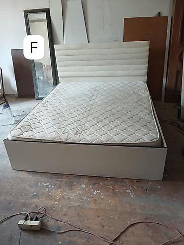 saray mebel: İşlənmiş, İkinəfərlik çarpayı, Bazasız, Matras ilə, Siyirməsiz — 1
