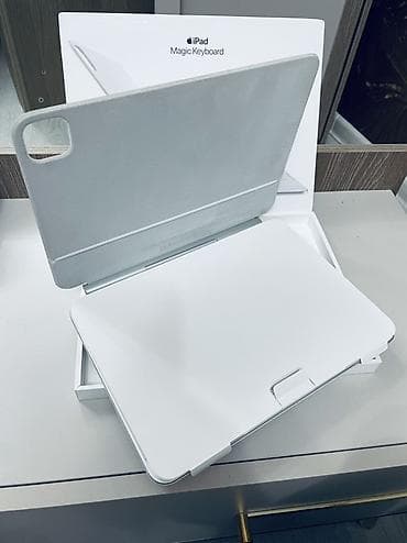 istemmis komputer: Məhsul: Apple iPad pro m4 m5 Magic Keyboard (ağ rəng) Təsvir: - iPad — 3