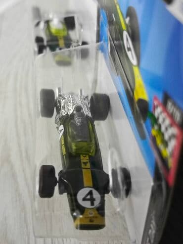 oyuncaq robot: Rare models hotwheels — 3