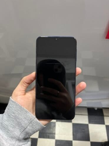 tecno camon 40 pro 5g qiymeti: Samsung Galaxy A10, rəng - Göy — 2