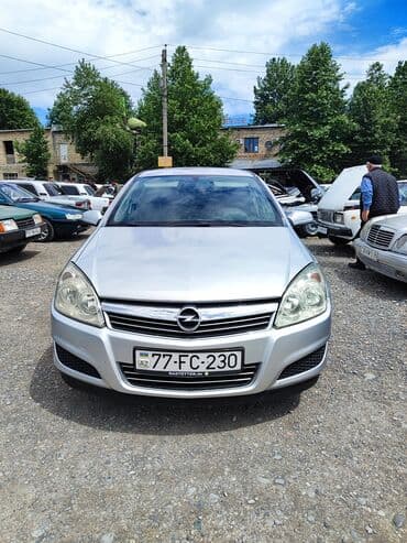vurux maşınlar: Opel Astra: 1.3 l | 2008 il 335500 km Hetçbek — 1